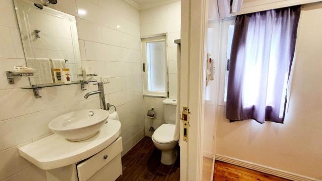 Pyramids Dahabiya Images_5