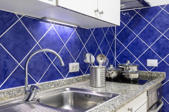 Sunny Studio with big pool Images_1