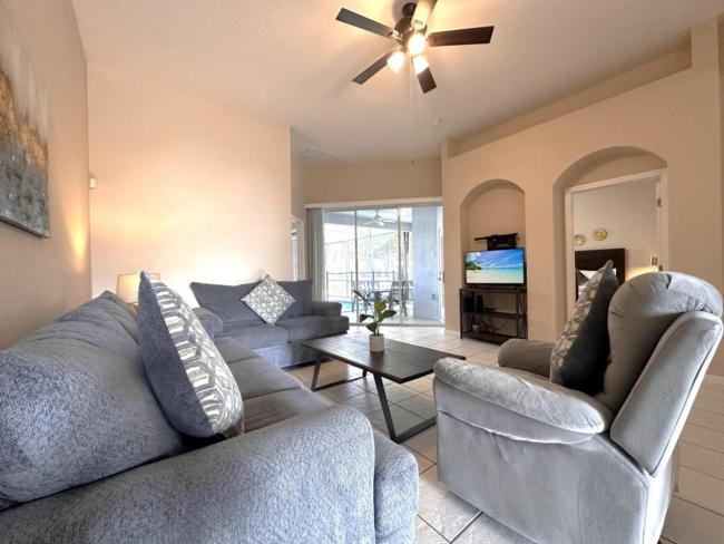 Amazing Villa 4Bd with Pool in a gated comm, 160 villa Images_5