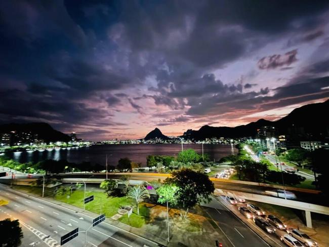 Cobertura Estilosa com Vista Linda e Privacidade Images_5
