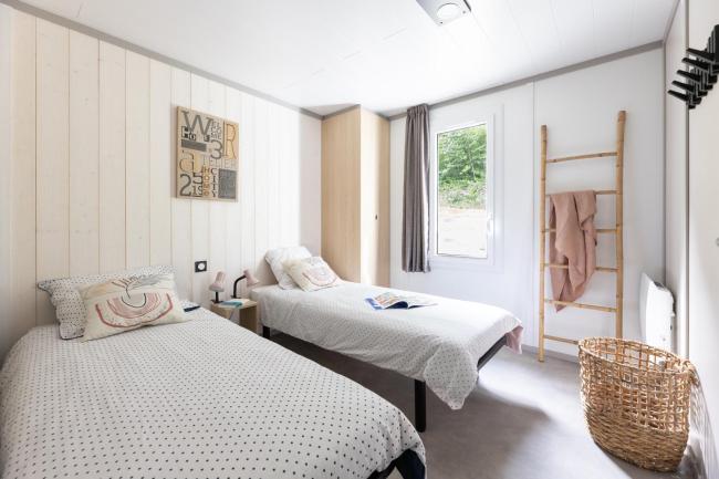 Oihana grand chalet de 2 à 6 pers climatisé avec piscine vue et calme à Hasparren-Pays Basque Images_5