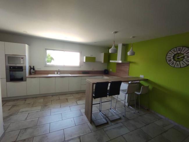 Villa avec piscine avec vue sur les vignes Images_1