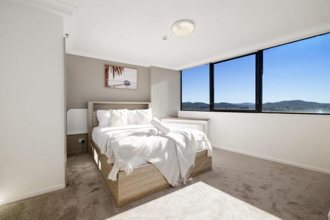 CT&Mountain View on High level Riverfont Carpark Images_1