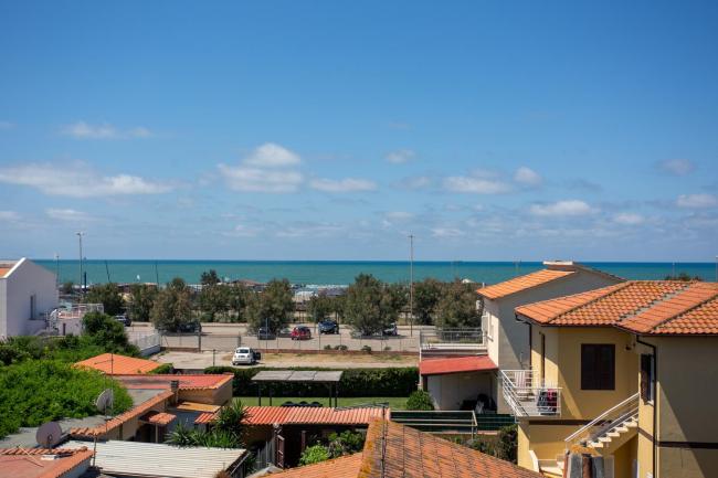 ISLA MDF Fregene 100 mt dal mare Images_2
