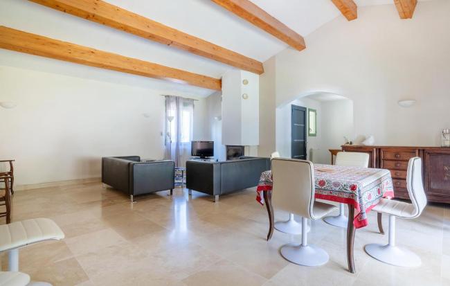 Amazing Home In Plan-Daups-Sainte-Bau With Wifi Images_5