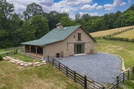 the stables at springhouse Images_5