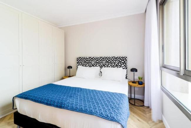 Lovely 1BR Apartment with Beautiful View Images_3