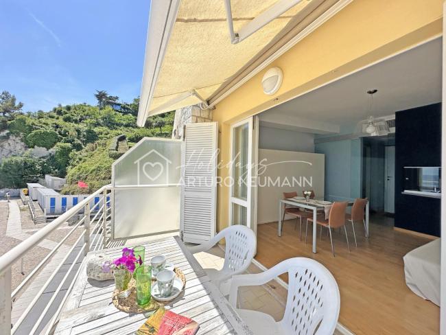 624 - Open Space con terrazzo frontemare al Residence Fior di Mare, climatizzato e con posto auto - SPIAGGIA INCLUSA NEL PREZZO Images_2