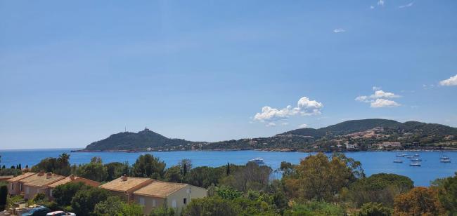 Lumineux appartement avec vue sur mer Images_1