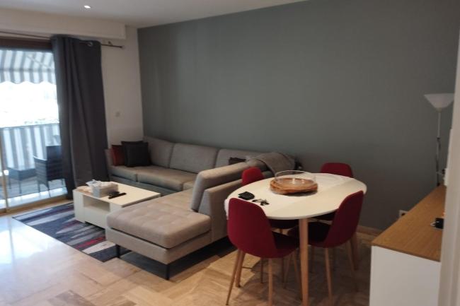 Air-conditioned Apartment of 90 m2 only 200 meters away from the Croisette Images_4