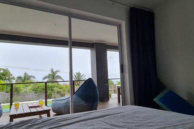 2 bed home with pool and sea view Images_2