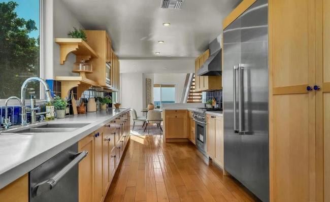 SW Corner Penthouse In The Prime Area Of The Marina Peninsula Images_4