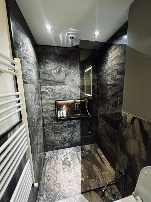 Private Room In a Shared Apartment with a Private Bathroom and Balcony Images_5