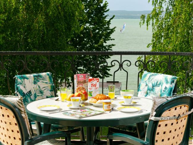 Apartment Lakefront 1 by Interhome Images_5