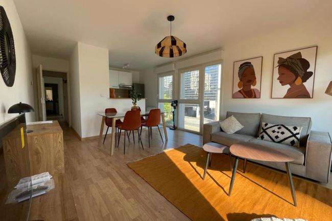 Charming T3 with balcony and garden Images_1