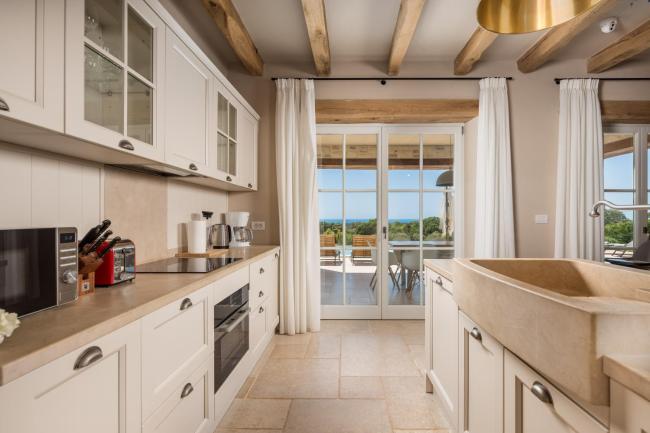 Villa Zelena with Panoramic Seaview and big Pool Images_5