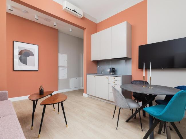 Main square - Apartment with 2 bedrooms Images_4