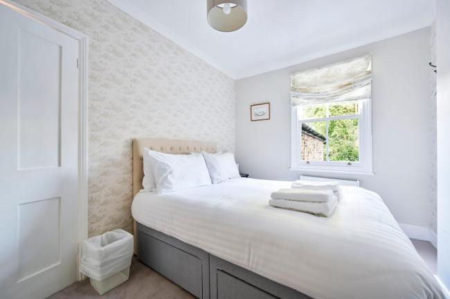 GuestReady - Restful Retreat in Lewisham Images_3