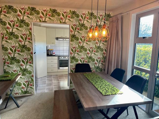 Home with spa, sauna, garden in prime location Images_5