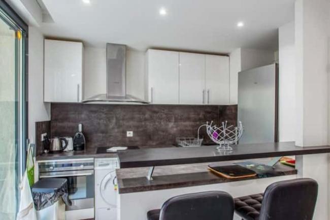 Beautiful apartment near the port of Antibes Images_4