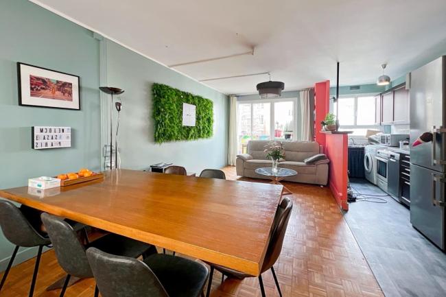 Spacious T3 with balcony in Paris Images_2