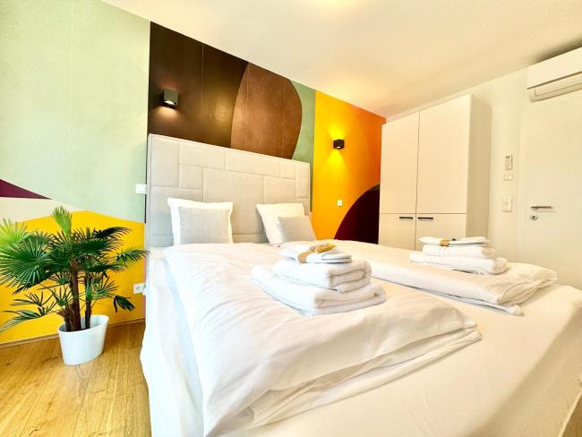 Designer Wohnung mit Balkon Images_3