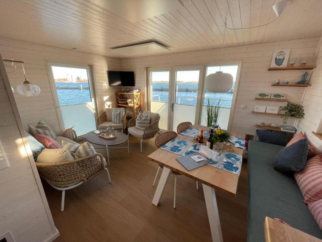LILLEMOR-Stern-Hausboot Images_5