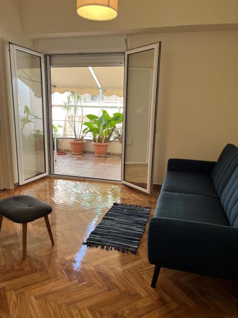 Spacious, centrally located apartment with large balcony Images_1