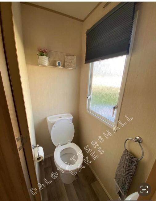 Tattershall Lakes 8berth Caravan break with HotTub Images_5