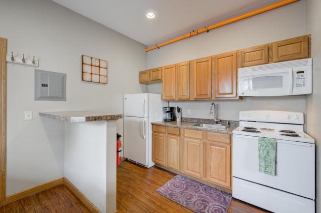 Dewdrop Condo - Spacious Studio For 2 By Beach! Images_4