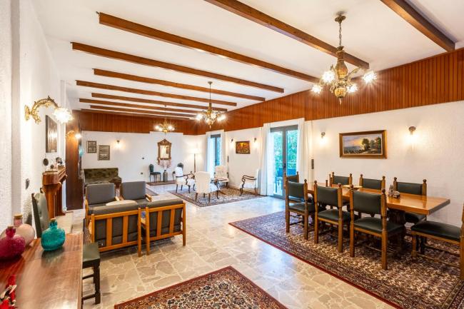 Olive Hideaway - Rustic Retreat w Private Garden Images_5