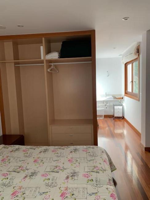 Amplio Chalet unifamiliar con jardín a 10 m playa Images_5