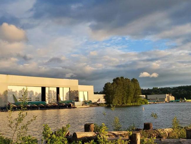 Lake View - Private - Spacious Images_4