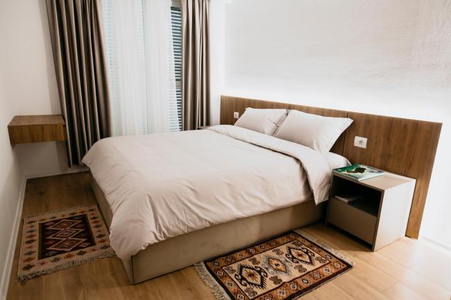 stylish nest @15 min to center Images_5