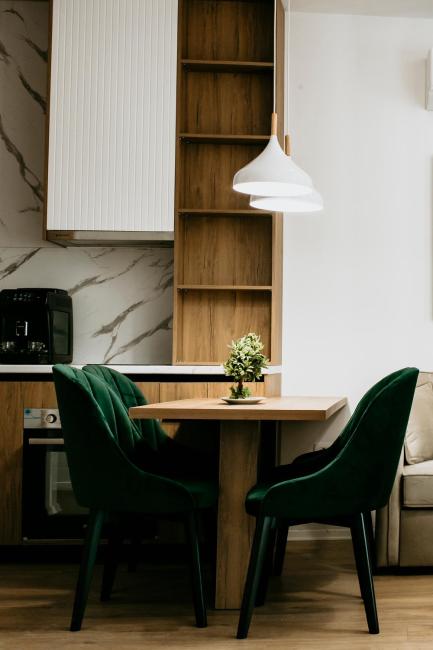 stylish nest @15 min to center Images_2
