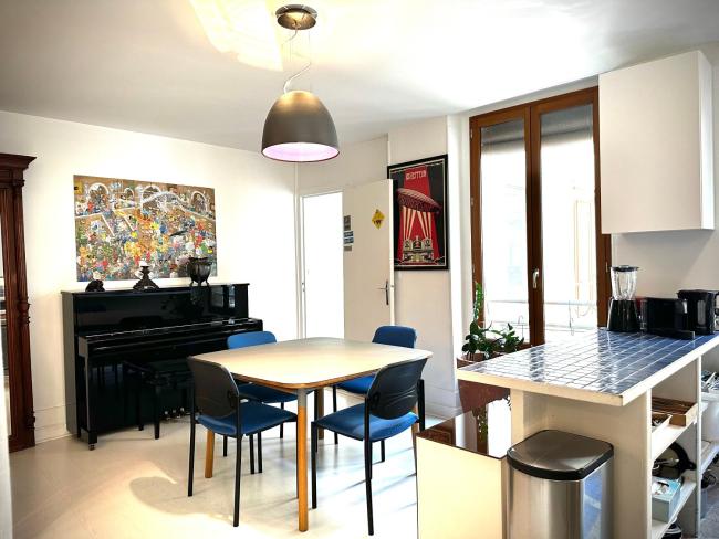 DELUX2 Rooms Large Studio Marais Images_3