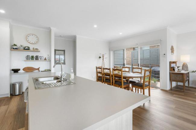 7 Passatt St, Encounter Bay Images_5