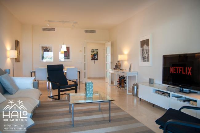 Halo - Luxury 2B Apt With Pool Close to Flamingos Golf Images_5