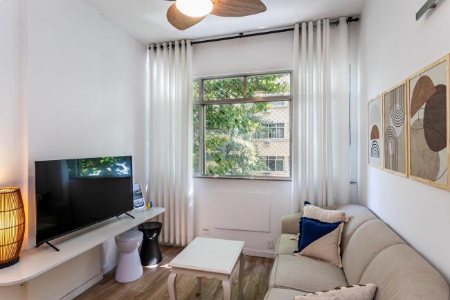 Moderno Qto&Sala em Botafogo | BRI 55/503 Images