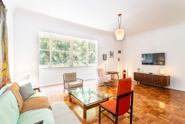 2Qtos com Varanda em Copacabana | CR 121/202 Images