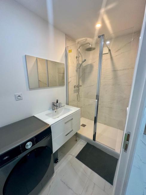 Chambre privée à Bagatelle Images_5