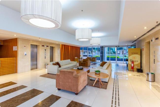 Flat com varanda e localização privilegiada-Vision Images_2