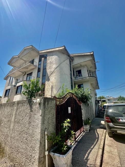 Smiley Guesthouse Shkoder Images_1