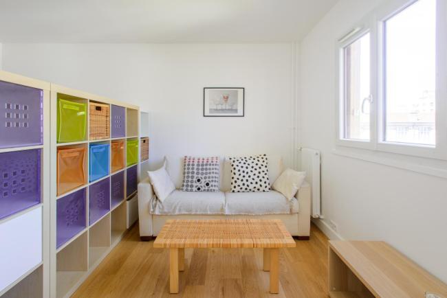 Stylish Studio Apartment Clignancourt Images_4