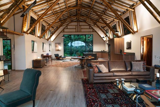 Resplendent House with Moder Deco in Tabio Images_5
