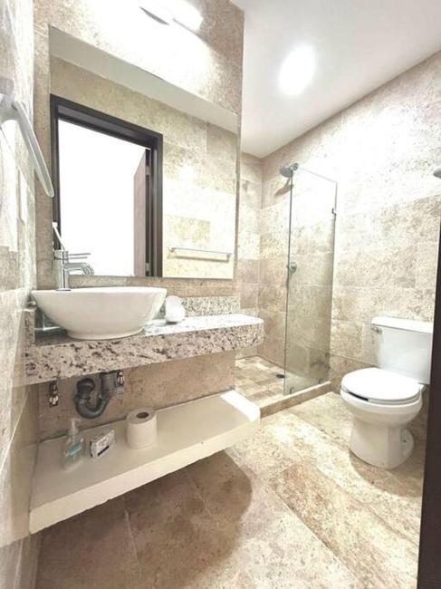 Spacious and comfortable apartment w pool and golf Images_1