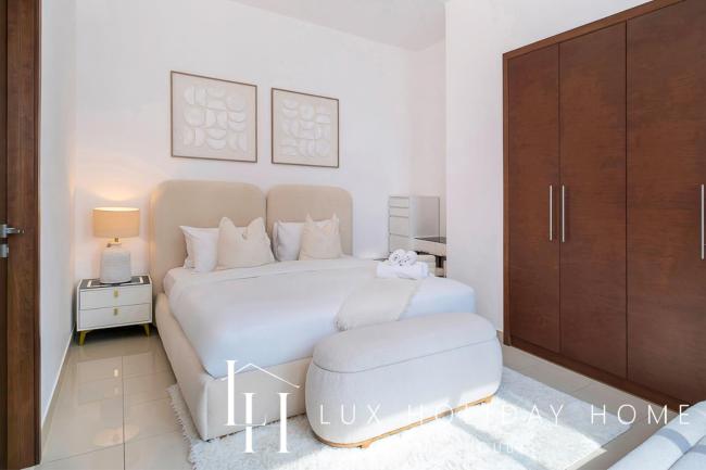 LUX The West Wharf Canal View Suite Images_3