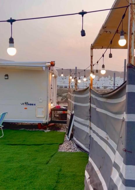 كرفان شاطئ ضباب Images_3