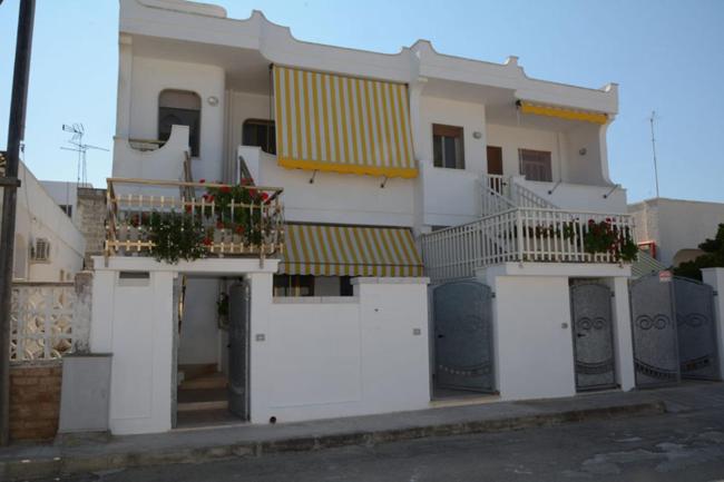 Casa Serena 2 a soli 80 mt dalla spiaggia di Torre Lapillo Images_1