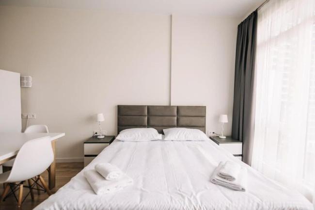 ROION Batumi Cozy Apartment With Pool A1409 Images_1